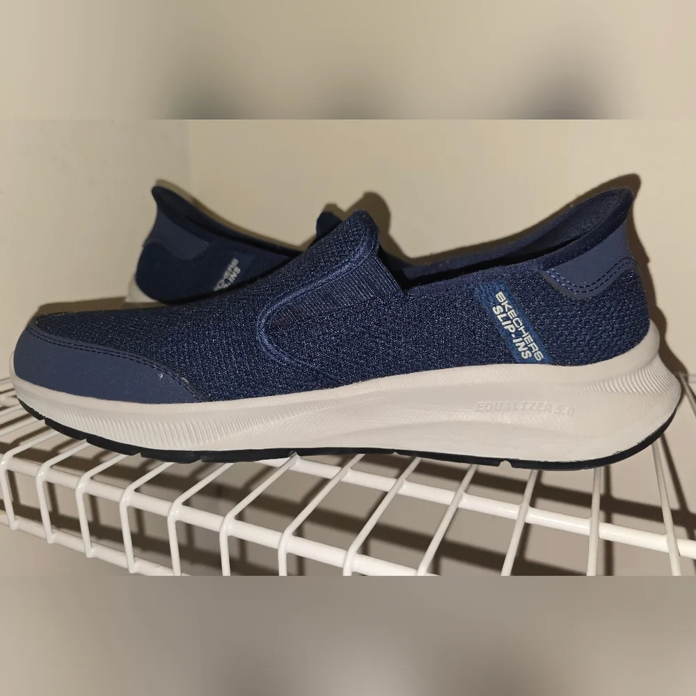 Skechers Men's Navy Hands-free Slip-On Sneakers Size 10 - Picture 11 of 13